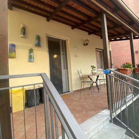 Appartamento In Villa Alle Falde Del Vesuvio Napoli Exterior foto