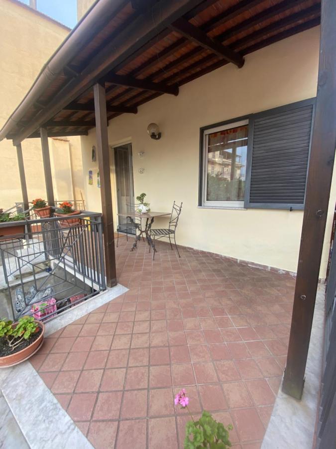 Appartamento In Villa Alle Falde Del Vesuvio Napoli Exterior foto